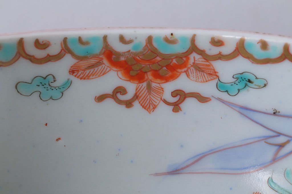 古民具・骨董　明治期 桃形鳳凰に牡丹の図　色絵深鉢(二重高台・皿・伊万里)