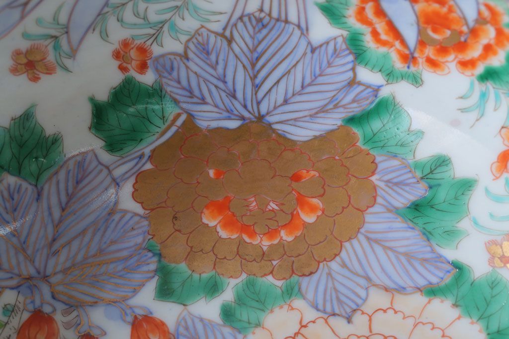 古民具・骨董　明治期 桃形鳳凰に牡丹の図　色絵深鉢(二重高台・皿・伊万里)