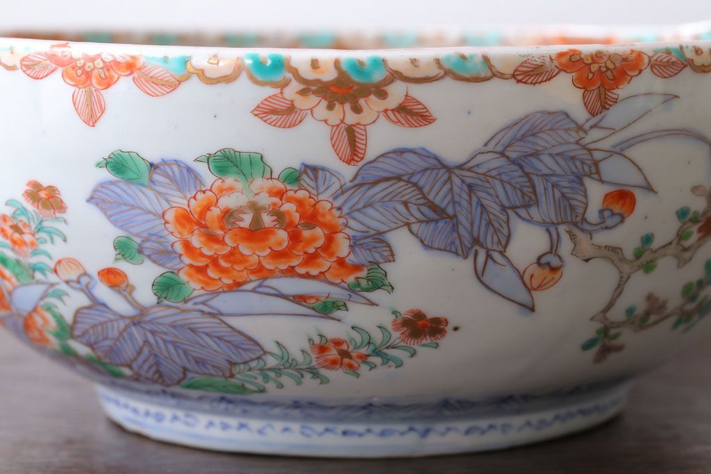 古民具・骨董　明治期 桃形鳳凰に牡丹の図　色絵深鉢(二重高台・皿・伊万里)