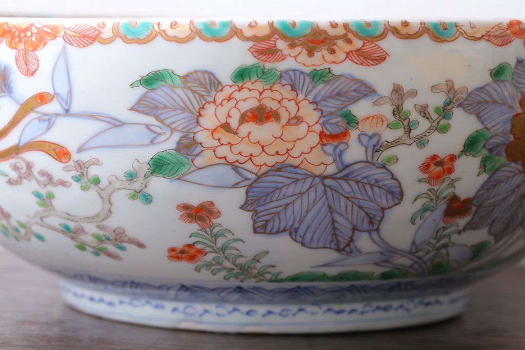 古民具・骨董　明治期 桃形鳳凰に牡丹の図　色絵深鉢(二重高台・皿・伊万里)