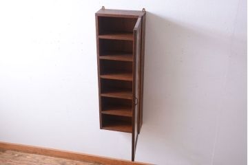 アンティーク家具　アンティーク　モールガラス入り!古い木製のお洒落な縦型壁掛け戸棚