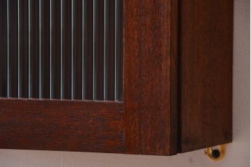 アンティーク家具　アンティーク　モールガラス入り!古い木製のお洒落な縦型壁掛け戸棚