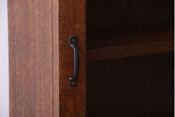 アンティーク家具　アンティーク　気泡ガラス扉!古い木製のお洒落な縦型壁掛け戸棚(1)