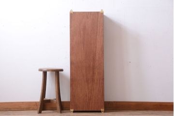 アンティーク家具　アンティーク　気泡ガラス扉!古い木製のお洒落な縦型壁掛け戸棚(1)