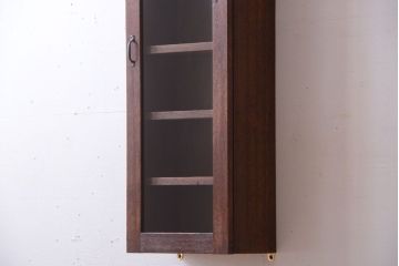 アンティーク家具　アンティーク　古い木製のお洒落な縦型壁掛け戸棚