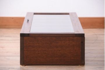 アンティーク家具　アンティーク　古い木製のお洒落な縦型壁掛け戸棚