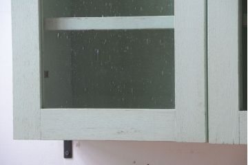 アンティーク家具　アンティークペイント　壁掛けキャビネット(収納棚)(2)