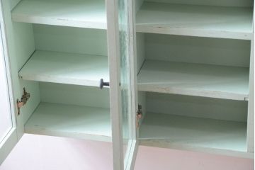 アンティーク家具　アンティークペイント　壁掛けキャビネット(収納棚)(2)