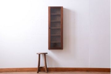 アンティーク家具　アンティーク　気泡ガラス扉!古い木製のお洒落な縦型壁掛け戸棚(2)