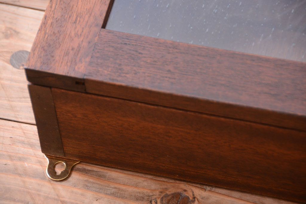 アンティーク家具　アンティーク　気泡ガラス扉!古い木製のお洒落な縦型壁掛け戸棚(2)