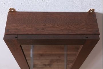 アンティーク家具　アンティーク　古い木製のお洒落な縦型壁掛け戸棚(2)