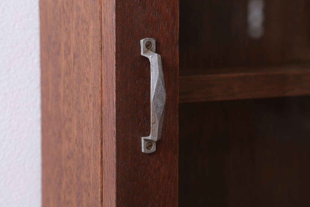 アンティーク家具　アンティーク　古い木製のお洒落な縦型壁掛け戸棚(2)