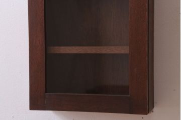 アンティーク家具　アンティーク　古い木製のお洒落な縦型壁掛け戸棚(2)