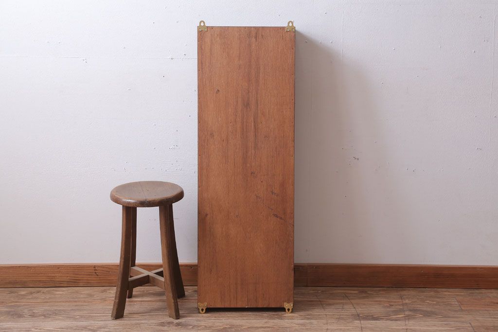 アンティーク家具　アンティーク　古い木製のお洒落な縦型壁掛け戸棚(2)