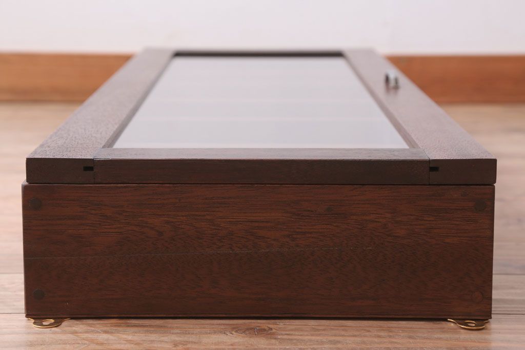 アンティーク家具　アンティーク　古い木製のお洒落な縦型壁掛け戸棚(2)