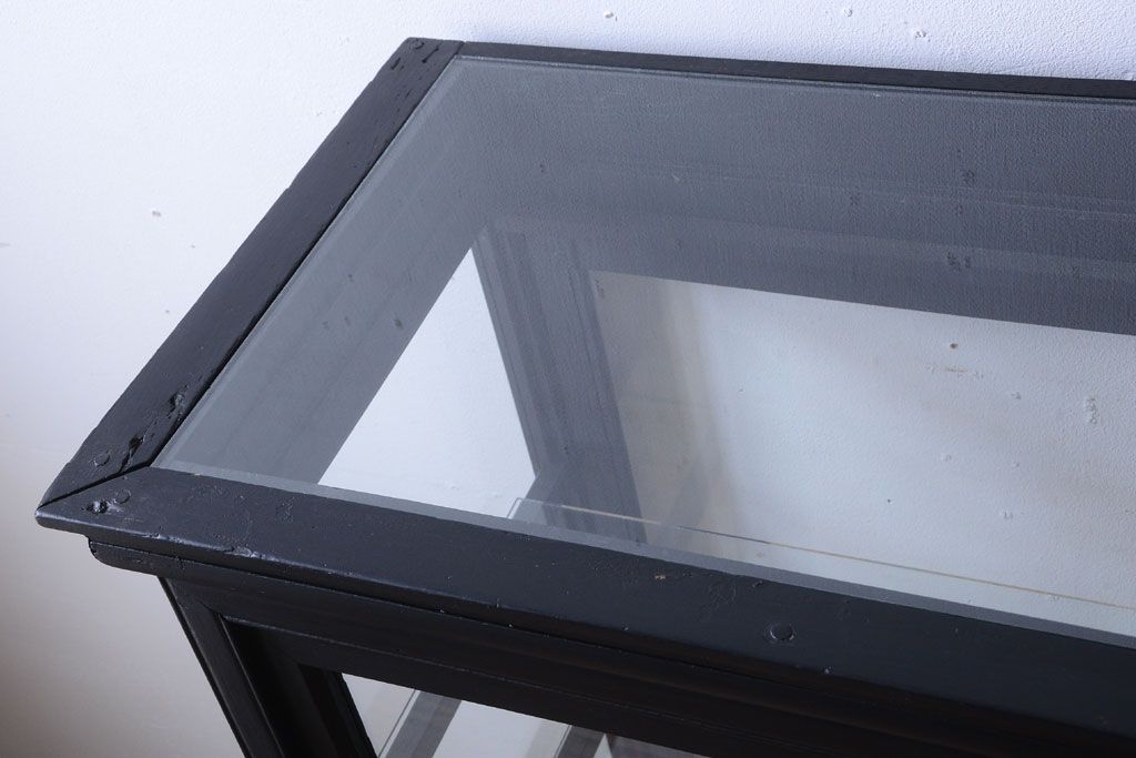 アンティーク家具　大正ロマン　つや消しブラックペイントのアンティークガラスケース