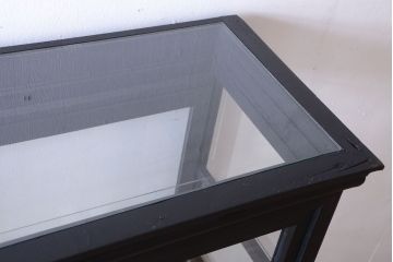 アンティーク家具　大正ロマン　つや消しブラックペイントのアンティークガラスケース