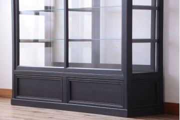 アンティーク家具　大正ロマン　つや消しブラックペイントのアンティークガラスケース