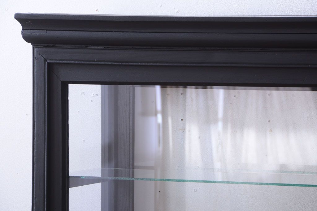 アンティーク家具　大正ロマン　つや消しブラックペイントのアンティークガラスケース