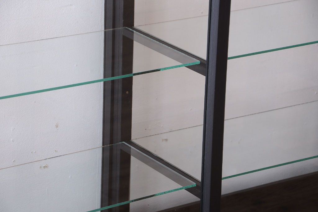 アンティーク家具　大正ロマン　つや消しブラックペイントのアンティークガラスケース