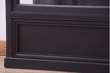 アンティーク家具　大正ロマン　つや消しブラックペイントのアンティークガラスケース