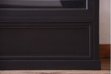 アンティーク家具　大正ロマン　つや消しブラックペイントのアンティークガラスケース
