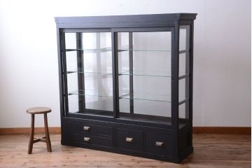 アンティーク家具　大正ロマン　つや消しブラックペイントのアンティークガラスケース