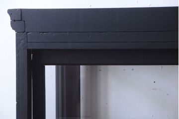 アンティーク家具　大正ロマン　つや消しブラックペイントのアンティークガラスケース