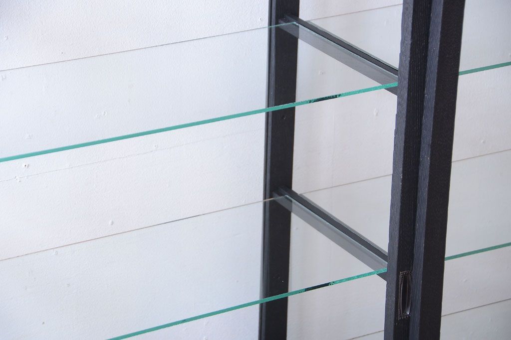 アンティーク家具　大正ロマン　つや消しブラックペイントのアンティークガラスケース