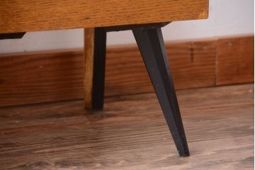 レトロ家具　昭和レトロ　脚付き!小ぶりな縦型ガラスケース