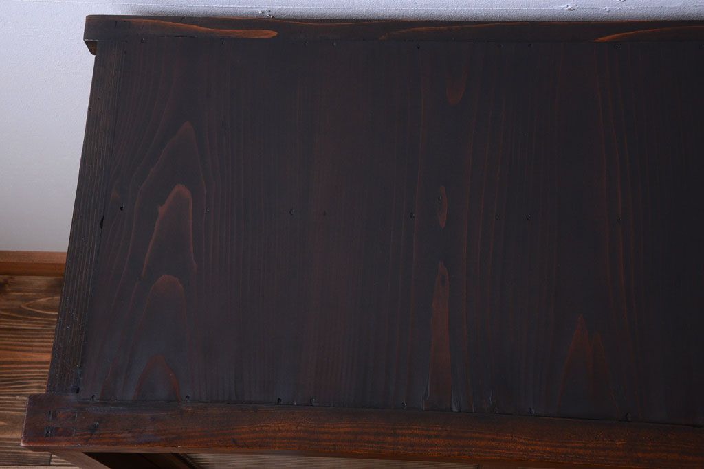 アンティーク家具　和製アンティーク　モールガラス引き戸付き!古い木製の戸棚(収納棚)