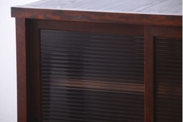 アンティーク家具　和製アンティーク　モールガラス引き戸付き!古い木製の戸棚(収納棚)