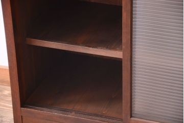 アンティーク家具　和製アンティーク　モールガラス引き戸付き!古い木製の戸棚(収納棚)