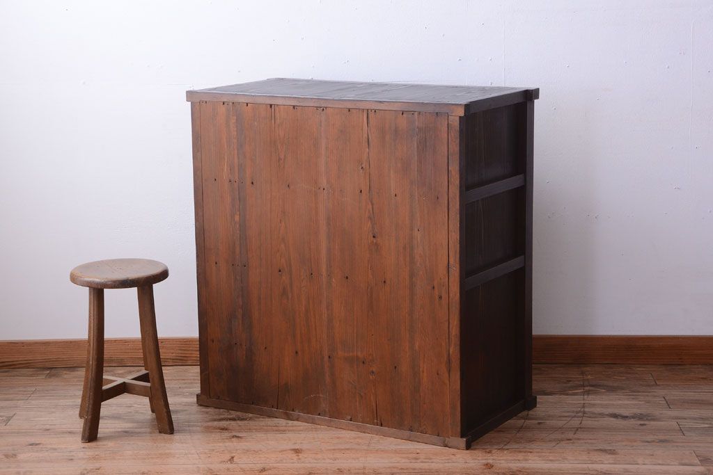 アンティーク家具　和製アンティーク　モールガラス引き戸付き!古い木製の戸棚(収納棚)