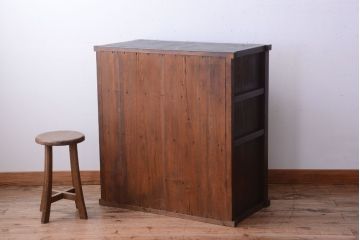 アンティーク家具　和製アンティーク　モールガラス引き戸付き!古い木製の戸棚(収納棚)