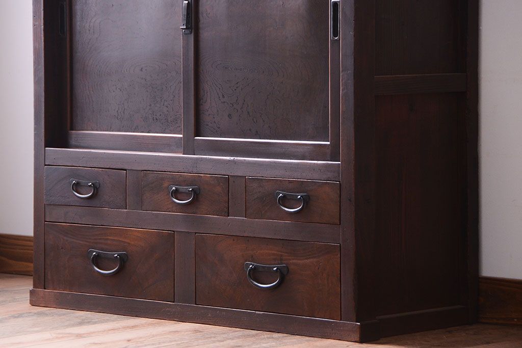 アンティーク家具　古民具・骨董　鏡板玉杢材!アンティーク戸棚(収納棚)