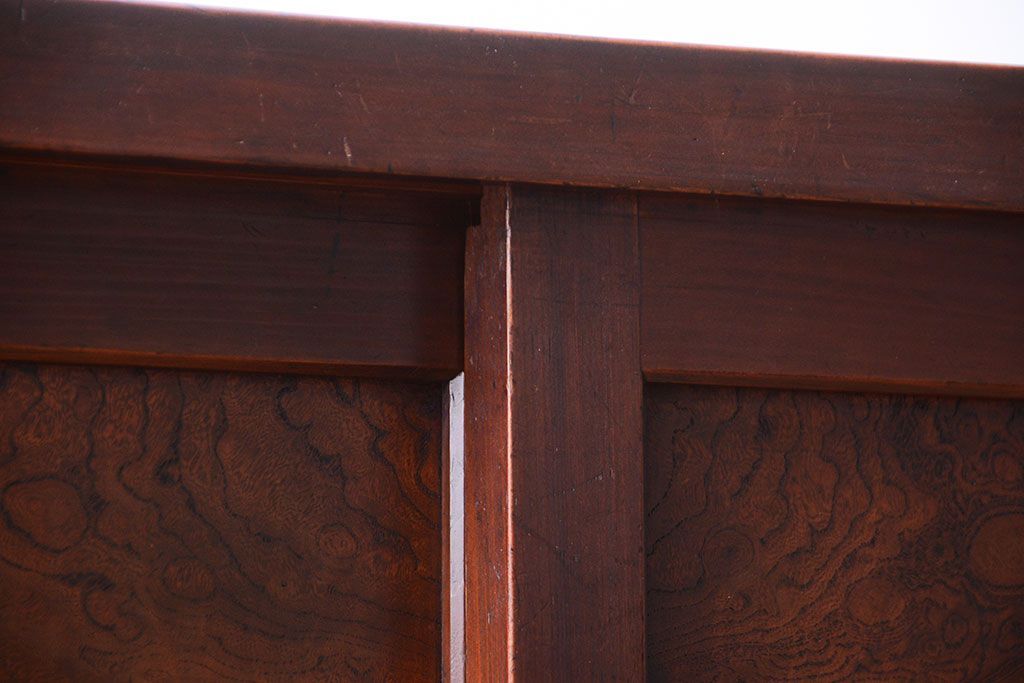 アンティーク家具　古民具・骨董　鏡板玉杢材!アンティーク戸棚(収納棚)