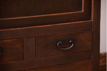 アンティーク家具　古民具・骨董　鏡板玉杢材!アンティーク戸棚(収納棚)