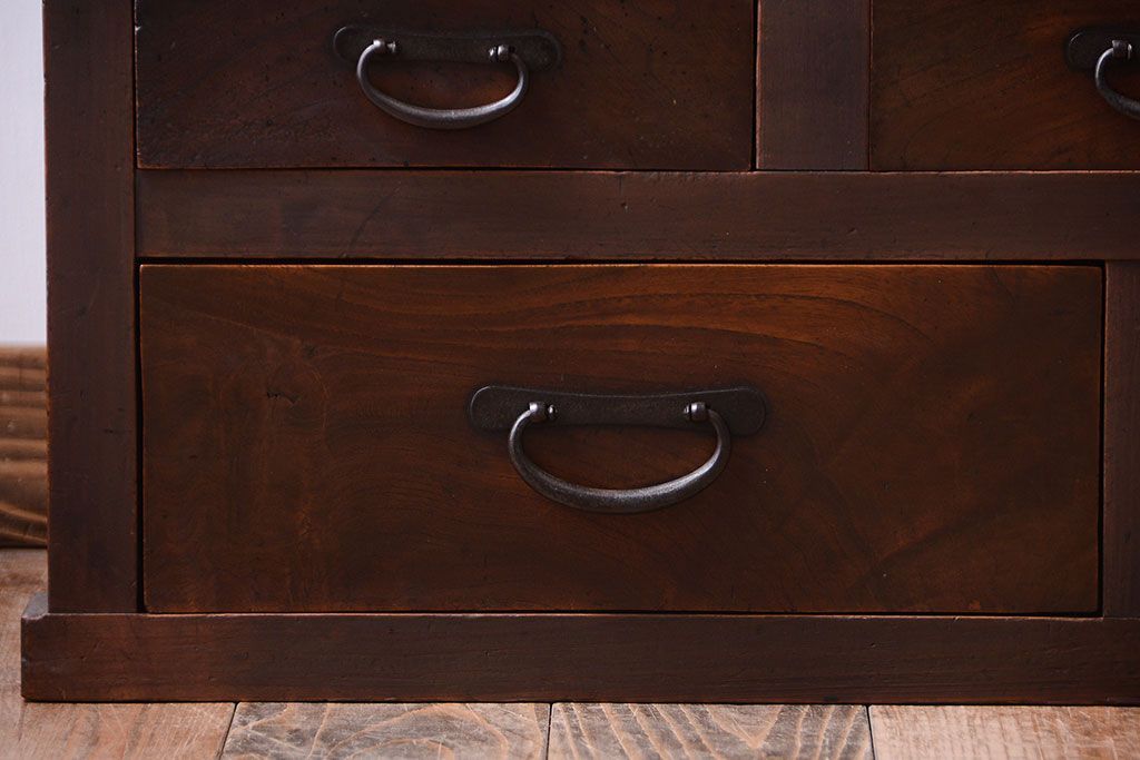 アンティーク家具　古民具・骨董　鏡板玉杢材!アンティーク戸棚(収納棚)