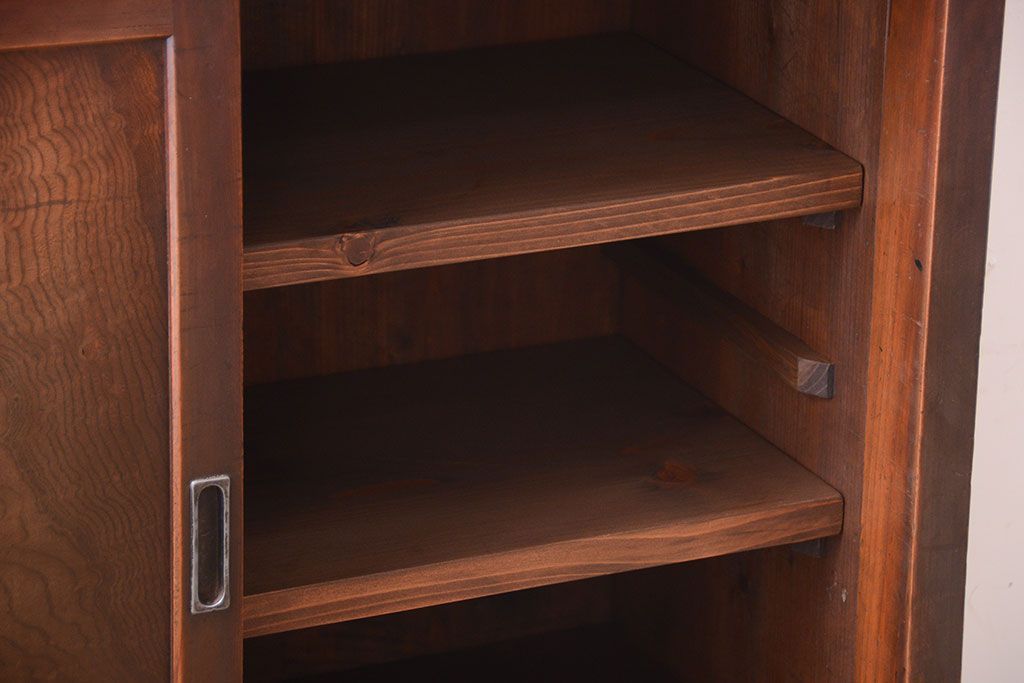 アンティーク家具　古民具・骨董　鏡板玉杢材!アンティーク戸棚(収納棚)