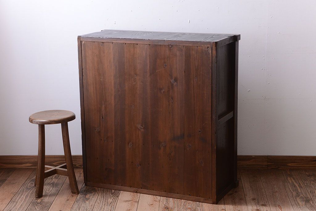 アンティーク家具　古民具・骨董　鏡板玉杢材!アンティーク戸棚(収納棚)