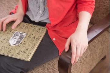 レトロ家具　アンティーク　シンプルでレトロなアームソファ(2)