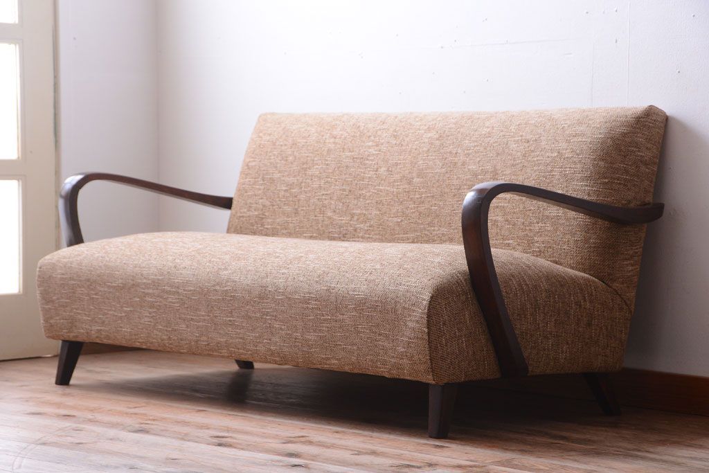 レトロ家具　アンティーク　シンプルでレトロなアームソファ(2)