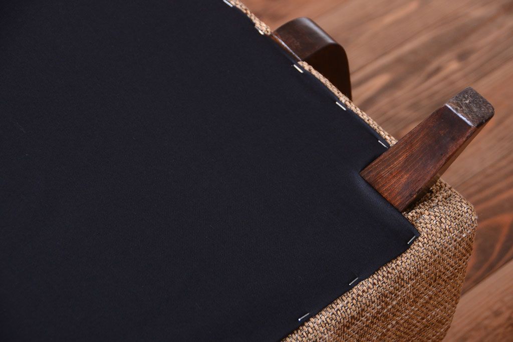 レトロ家具　アンティーク　シンプルでレトロなアームソファ(2)