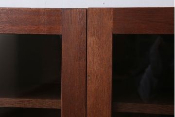 アンティーク家具　和製アンティーク　古材製!扉付きマス目棚(収納棚)
