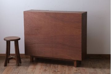 アンティーク家具　和製アンティーク　古材製!扉付きマス目棚(収納棚)