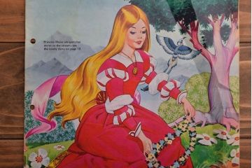 アンティーク雑貨　イギリスビンテージ　1972年　Once Upon a Time 児童雑誌(絵本)4冊セット
