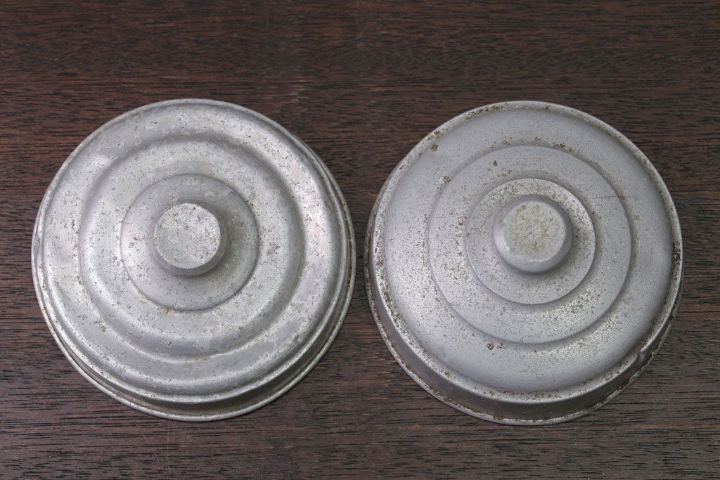 アンティーク雑貨　昭和レトロ　古い駄菓子屋のアンティークガラス瓶(ビン)2個セット