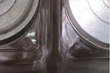 アンティーク雑貨　昭和レトロ　古い駄菓子屋のアンティークガラス瓶(ビン)2個セット(2)