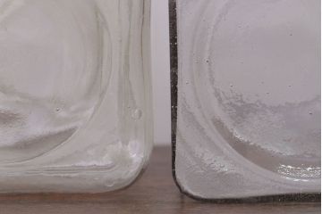 アンティーク雑貨　昭和レトロ　古い駄菓子屋のアンティークガラス瓶(ビン)2個セット(2)